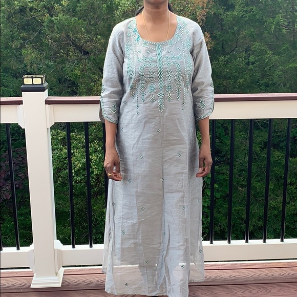 Brand new long kurti - Picture 1 of 3